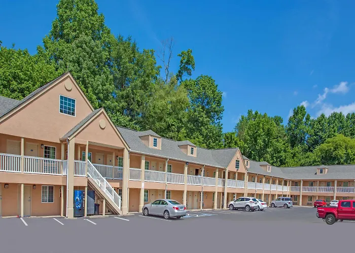 Days Inn By Wyndham Canton